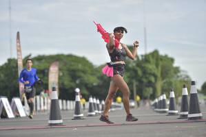 BIB: 
                            <button type="button" onclick="openModal(4931798)" class="btn btn-primary btn-sm float-right btn-popup" data-toggle="modal" data-target=".modal-high-quality">
                        <i class="fas fa-shopping-cart"></i> Add to Cart
                    </button>
                                            <button type="button" onclick="isThisMe(4931798, true)" class="btn btn-success btn-sm float-right btn-popup btn-isme hidden" data-toggle="tooltip" data-placement="bottom" title="นี่คือรูปของคุณใช่ไหม คลิกที่นี่เพื่อเอาเข้าอัลบั้ม">
                        <i class="fas fa-plus"></i> Add to album
                    </button>
                    <button type="button" onclick="isThisMe(4931798, false)" class="btn btn-warning btn-sm float-right btn-popup btn-isnotme hidden">
                        <i class="fas fa-ban"></i> Remove from album
                    </button>